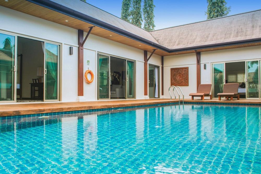 Two Villas Holiday Oriental Style Layan Beach Phuket Exteriör bild