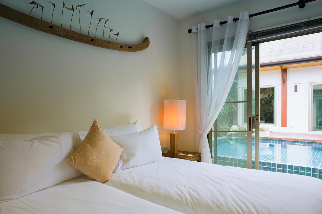 Two Villas Holiday Oriental Style Layan Beach Phuket Exteriör bild