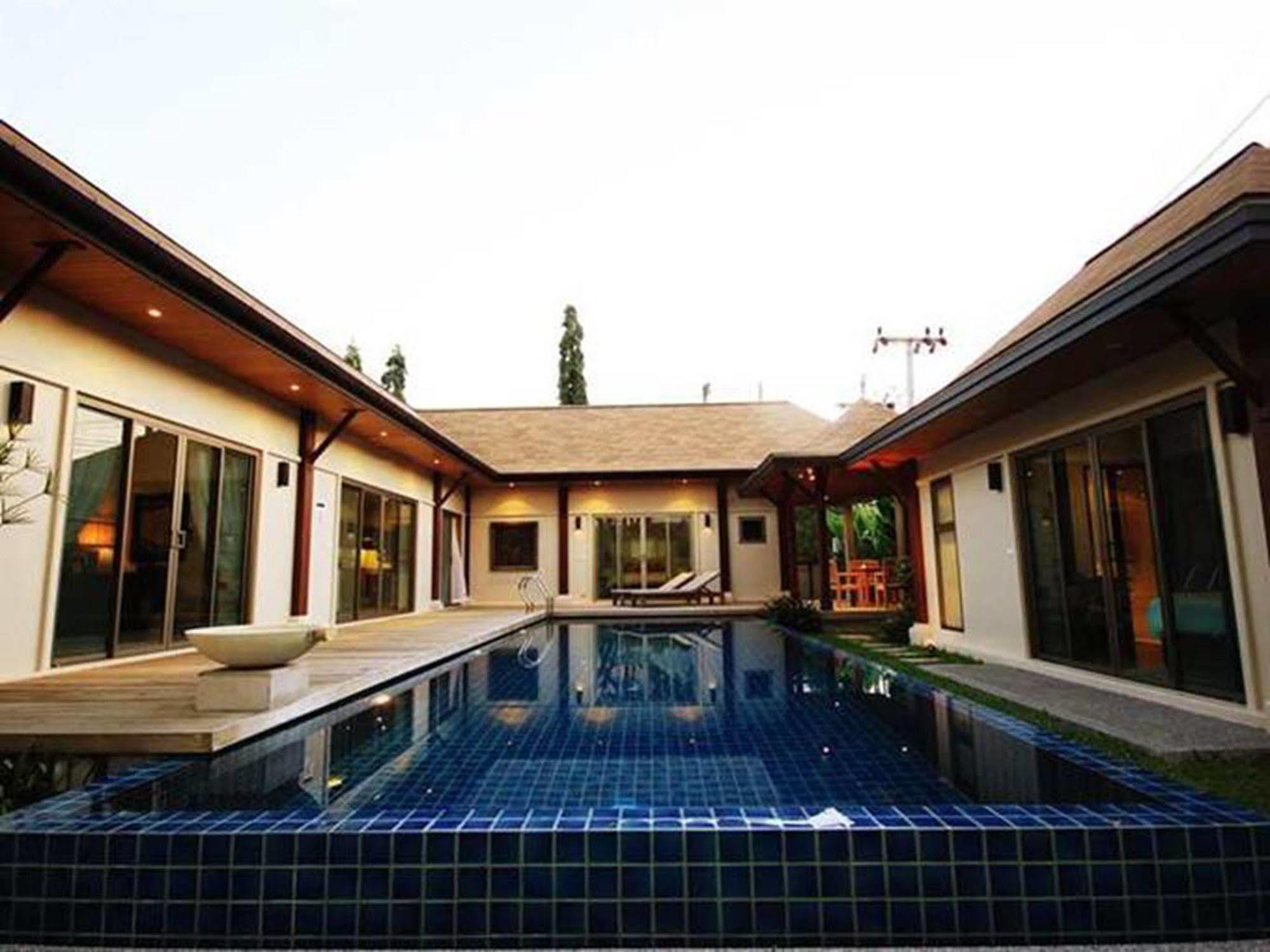 Two Villas Holiday Oriental Style Layan Beach Phuket Exteriör bild